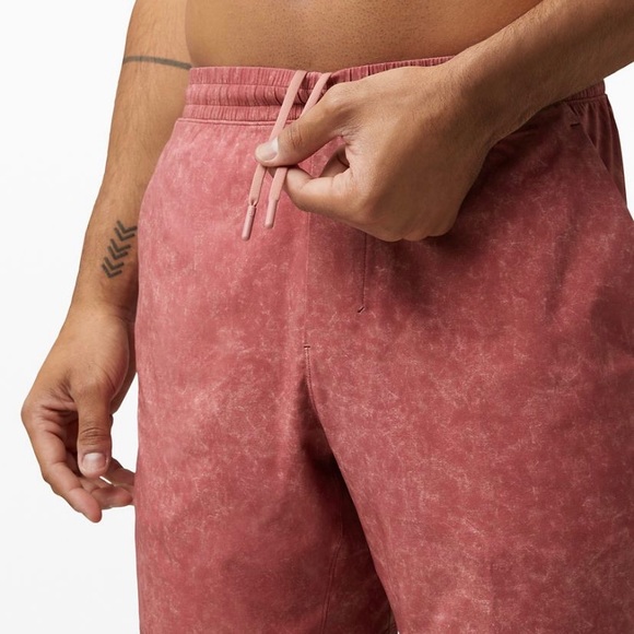 Pace Breaker 7” Short *Linerless, NWT - Picture 3 of 4